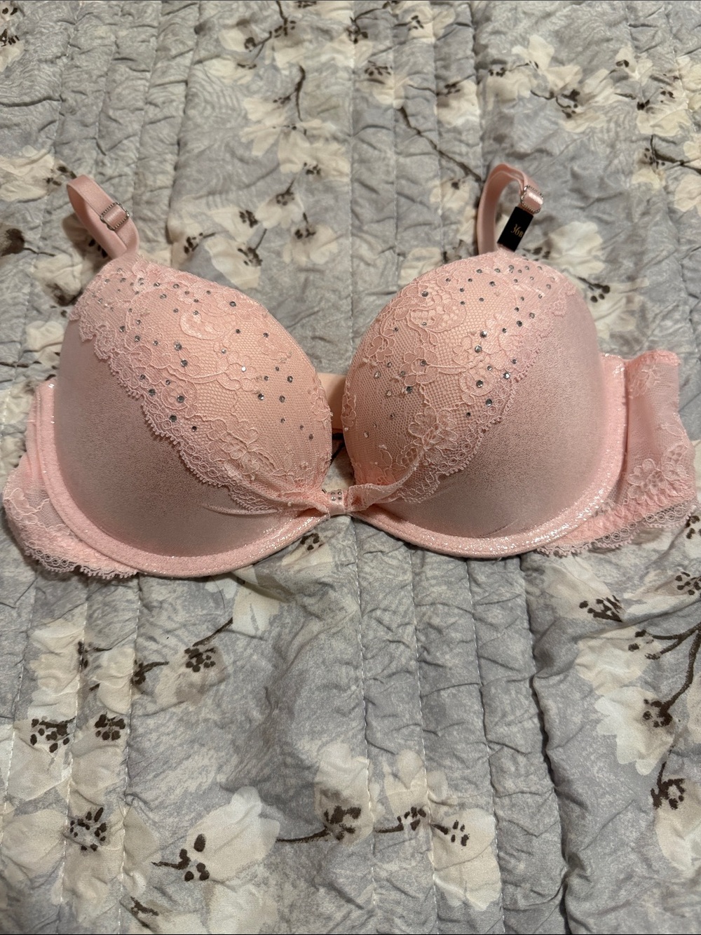 Victoria's Secret Blush Pink Lace Push-Up Bra with Crystal Accents